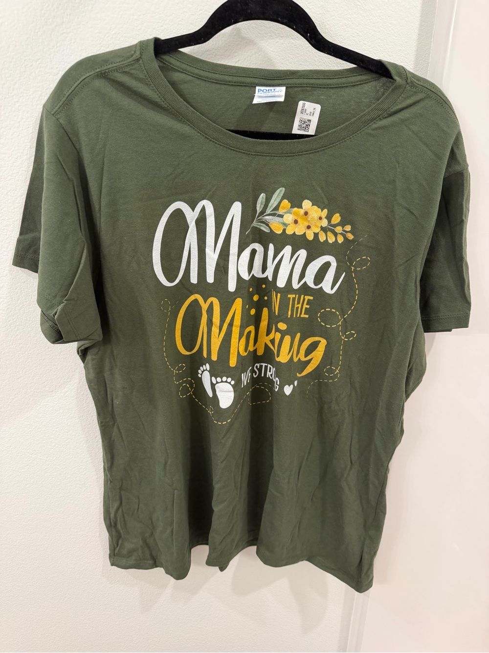 NWT IVF Mama In The Making Olive Maternity Graphic Tee
